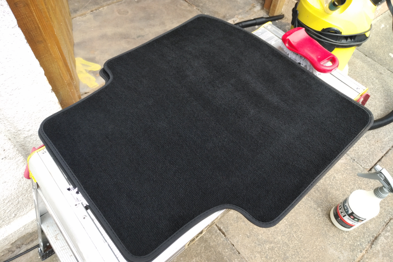 Illustration for article titled Skoda Lounge Mats came yesterday